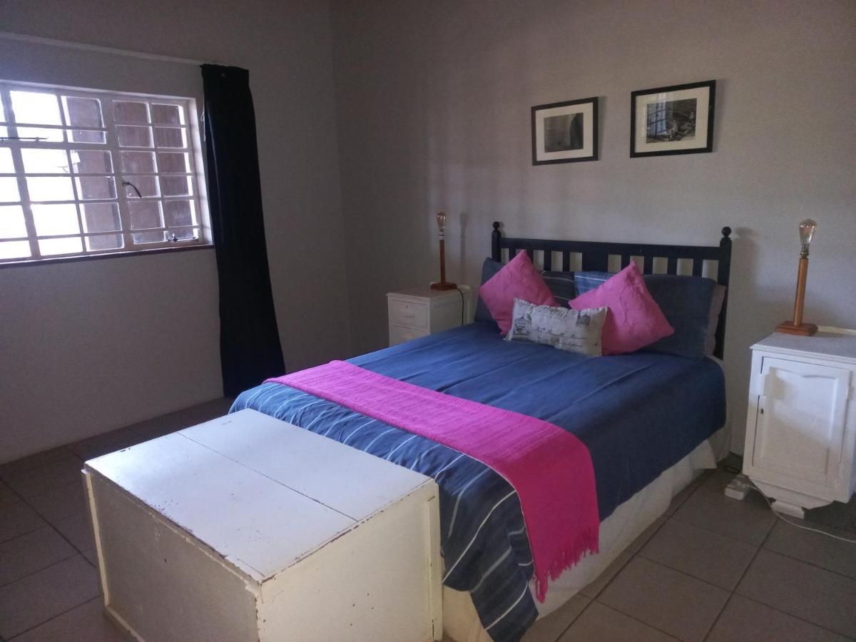 Orange Elephant Backpackers Pansiyon Addo Dış mekan fotoğraf